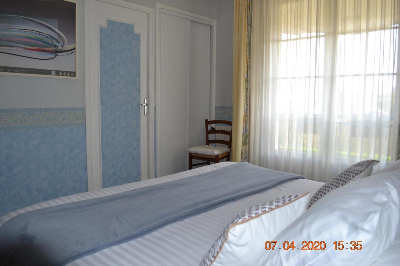 Hotel Le Castel Brissac-Quince Exterior foto