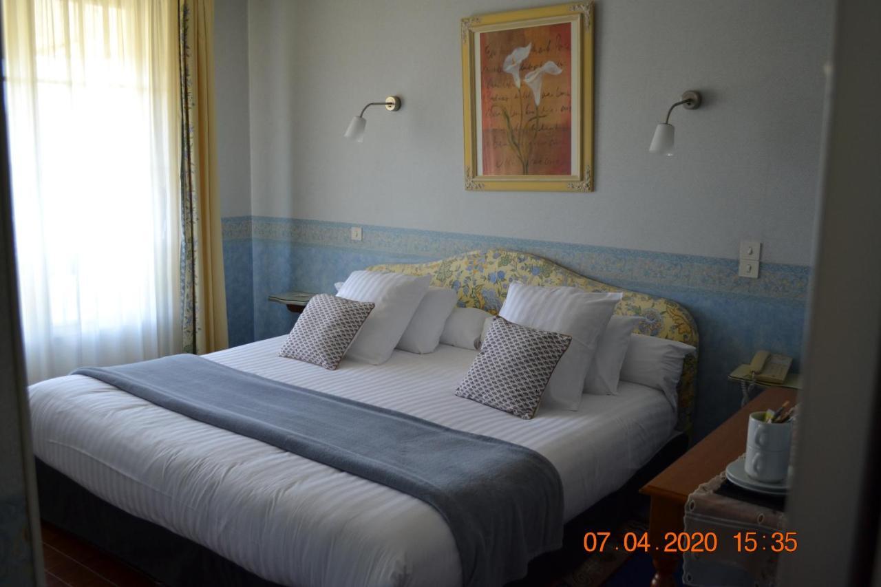Hotel Le Castel Brissac-Quince Exterior foto